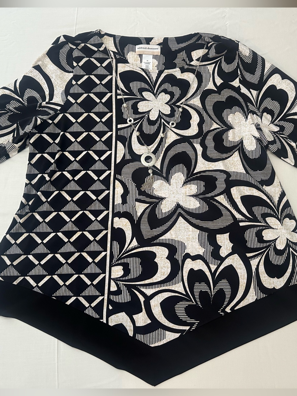 Alfred Dunner Black & White Floral Top